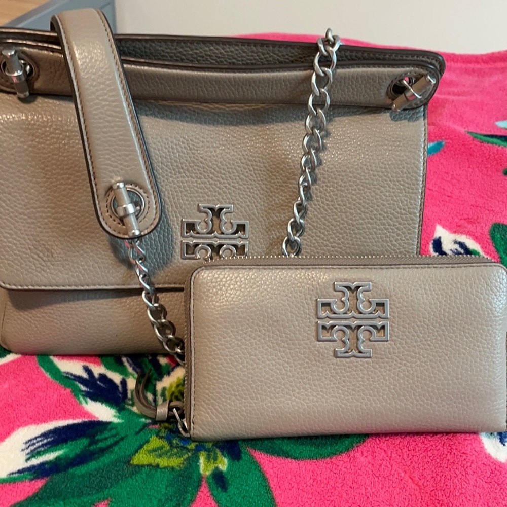 tory burch bag and wallet